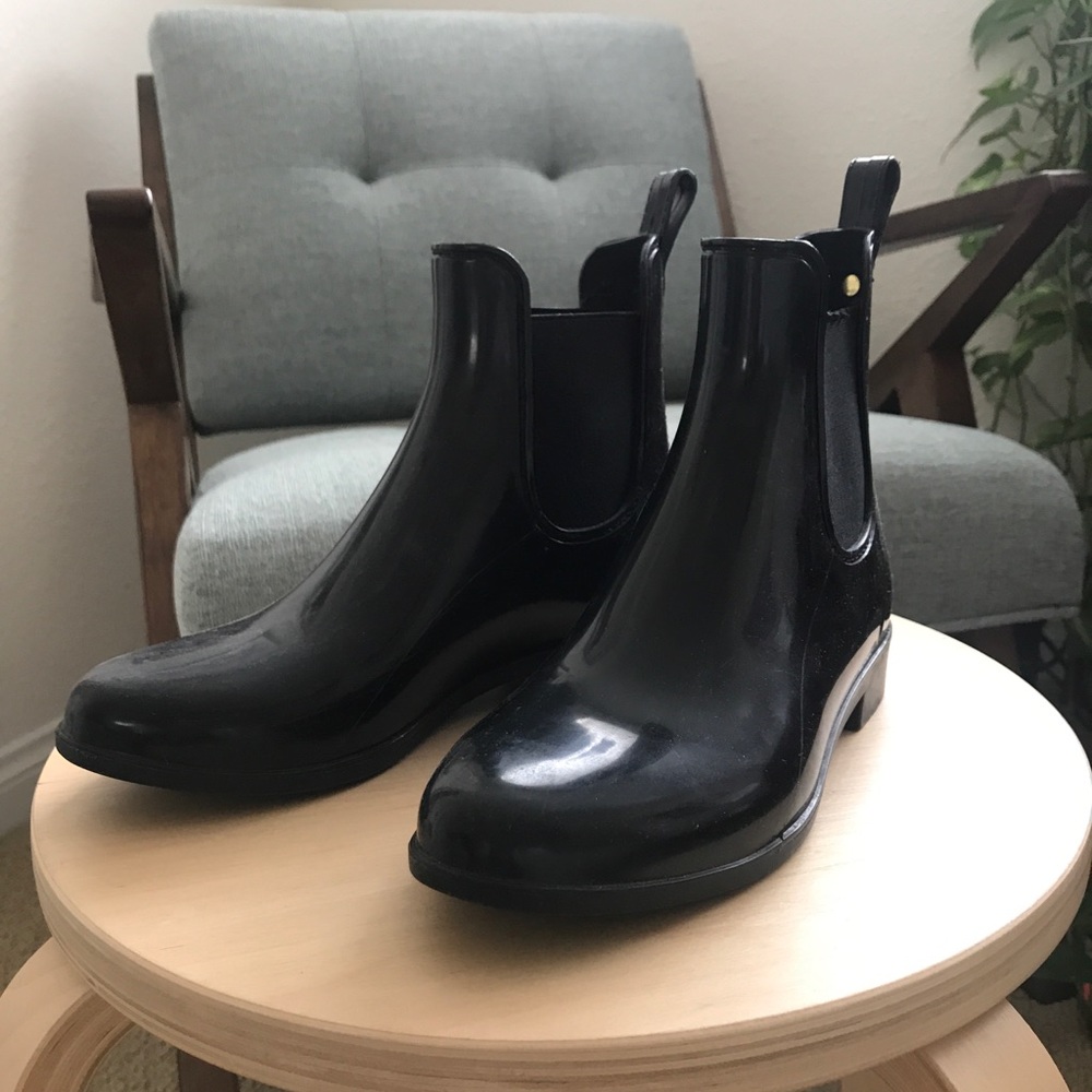 Sam Edelman rain boots (5 W US)